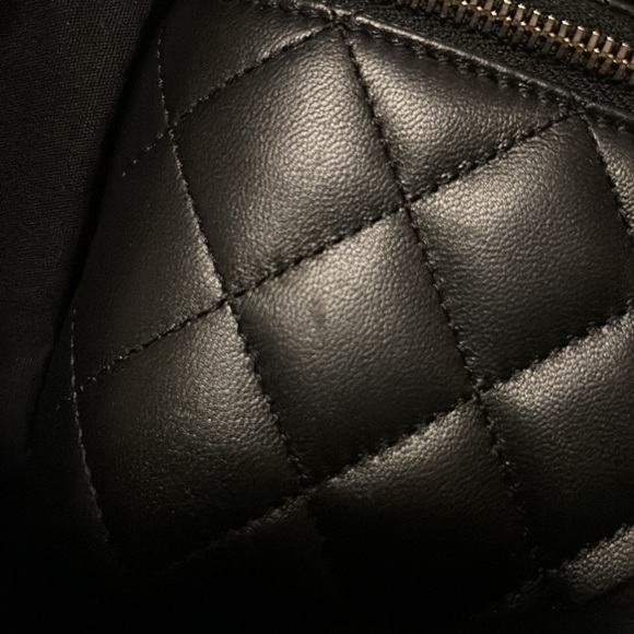 Chanel Vanity Clutch with Chain Shoulder Bag - Picture 16 of 16